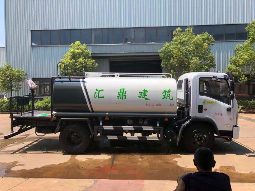 國六東風福瑞卡9-10噸灑水車圖片 國六東風福瑞卡9-10噸灑水車圖片