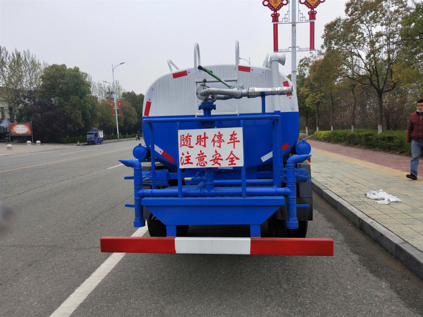 灑水車(chē)熱銷(xiāo)車(chē)型3方5方8方灑水車(chē)價(jià)格表 灑水車(chē)熱銷(xiāo)車(chē)型3方5方8方灑水車(chē)價(jià)格表